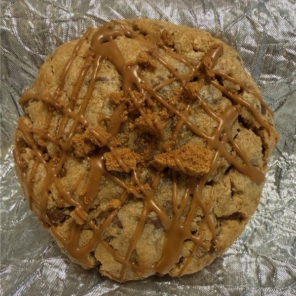 MILK CHOCLATE CHIP BISCOFF COOKIE